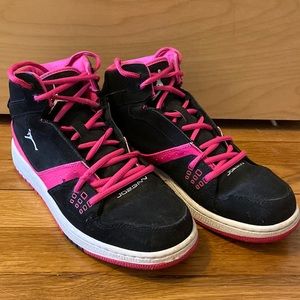 Youth 6.5 - PINK Nike Air Jordan Basketball High Tops - Used